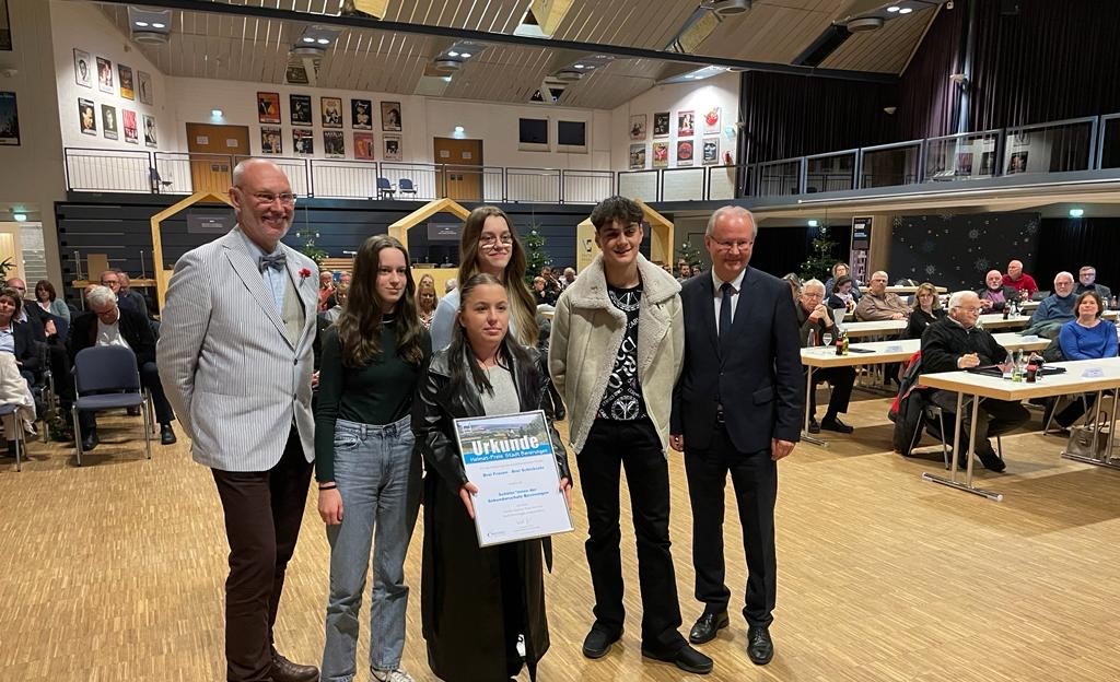 Schüler:innen der Sekundarschule erhalten Sonder-Heimat-Preis 2023 der Stadt Beverungen