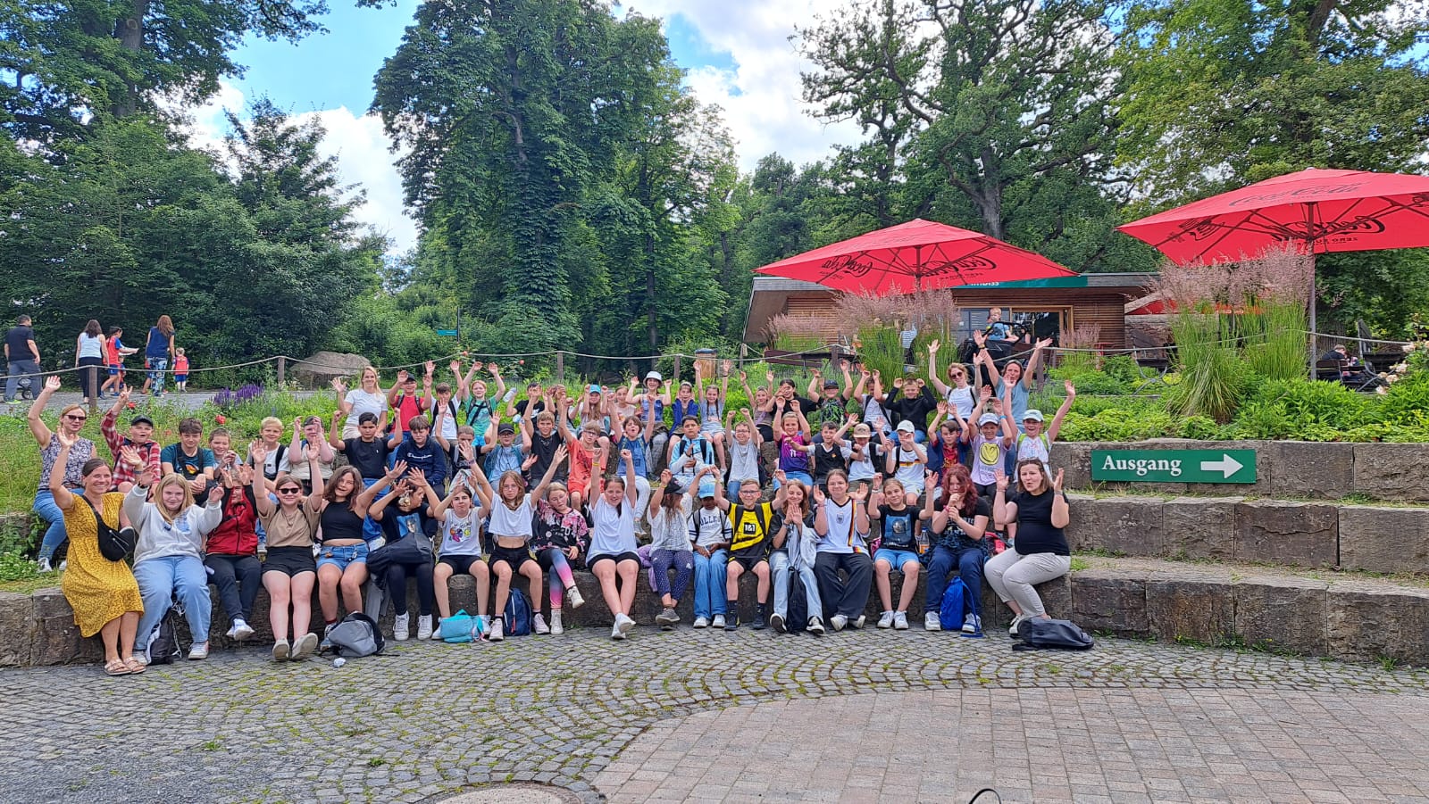 Ein unvergesslicher Ausflug des 5. Jahrgangs der Sekundarschule Beverungen zum Tierpark Sababurg zum Abschluss des Schuljahres
