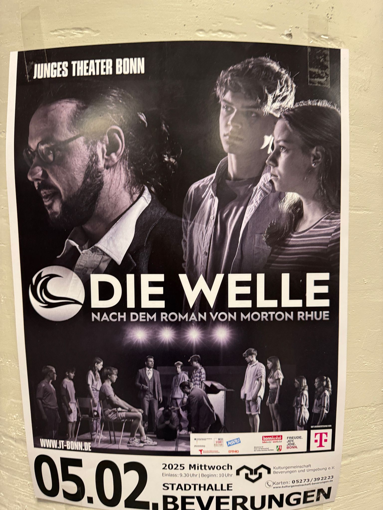 Der 10. Jahrgang besucht das Theaterstück „Die Welle“